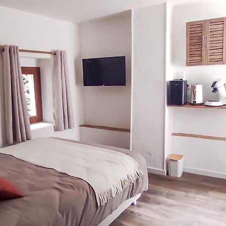 Chambre Independante Avec Salle De Bain Privee Montpezat-sous-Bauzon Kültér fotó