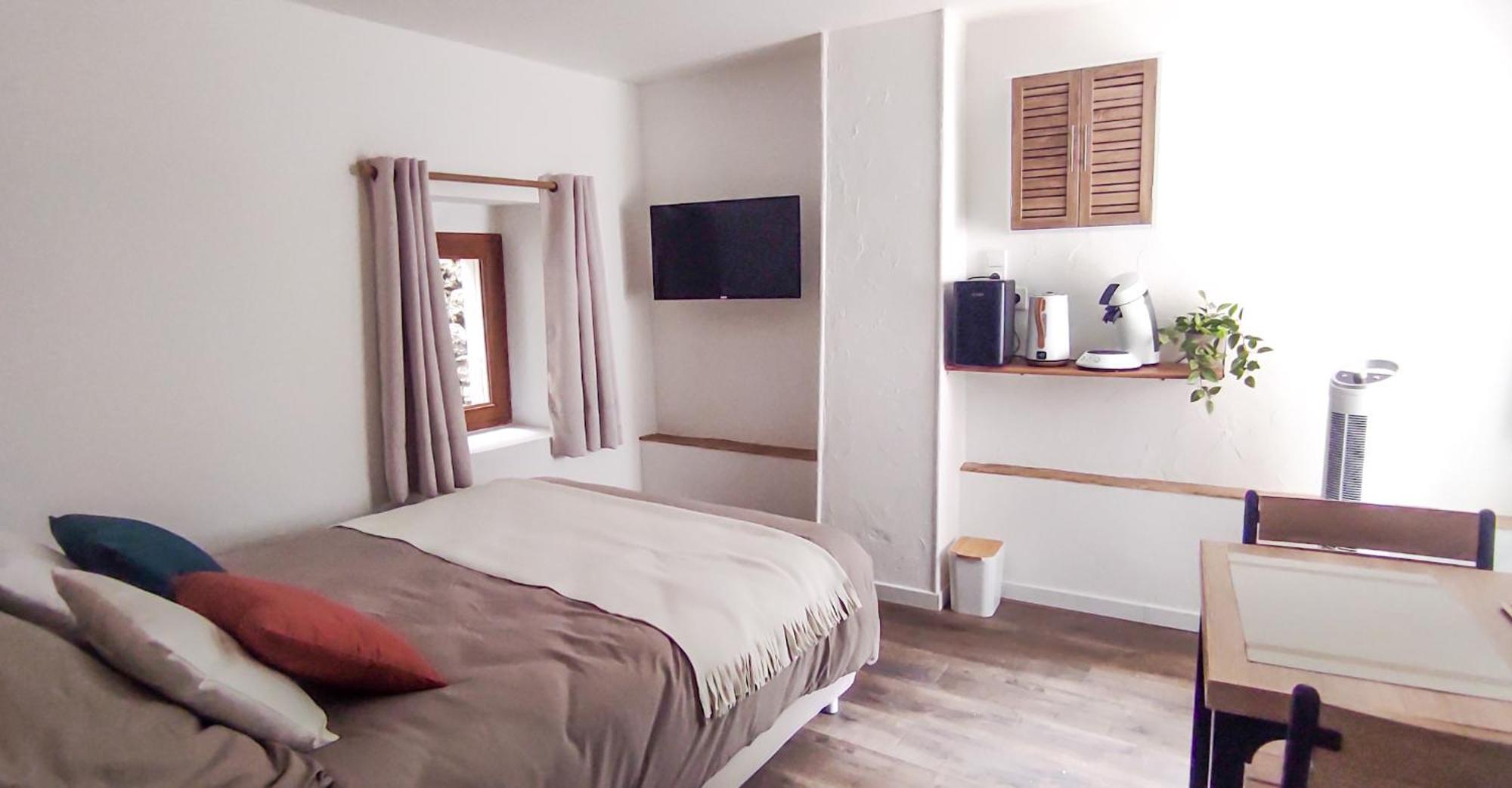 Chambre Independante Avec Salle De Bain Privee Montpezat-sous-Bauzon Kültér fotó