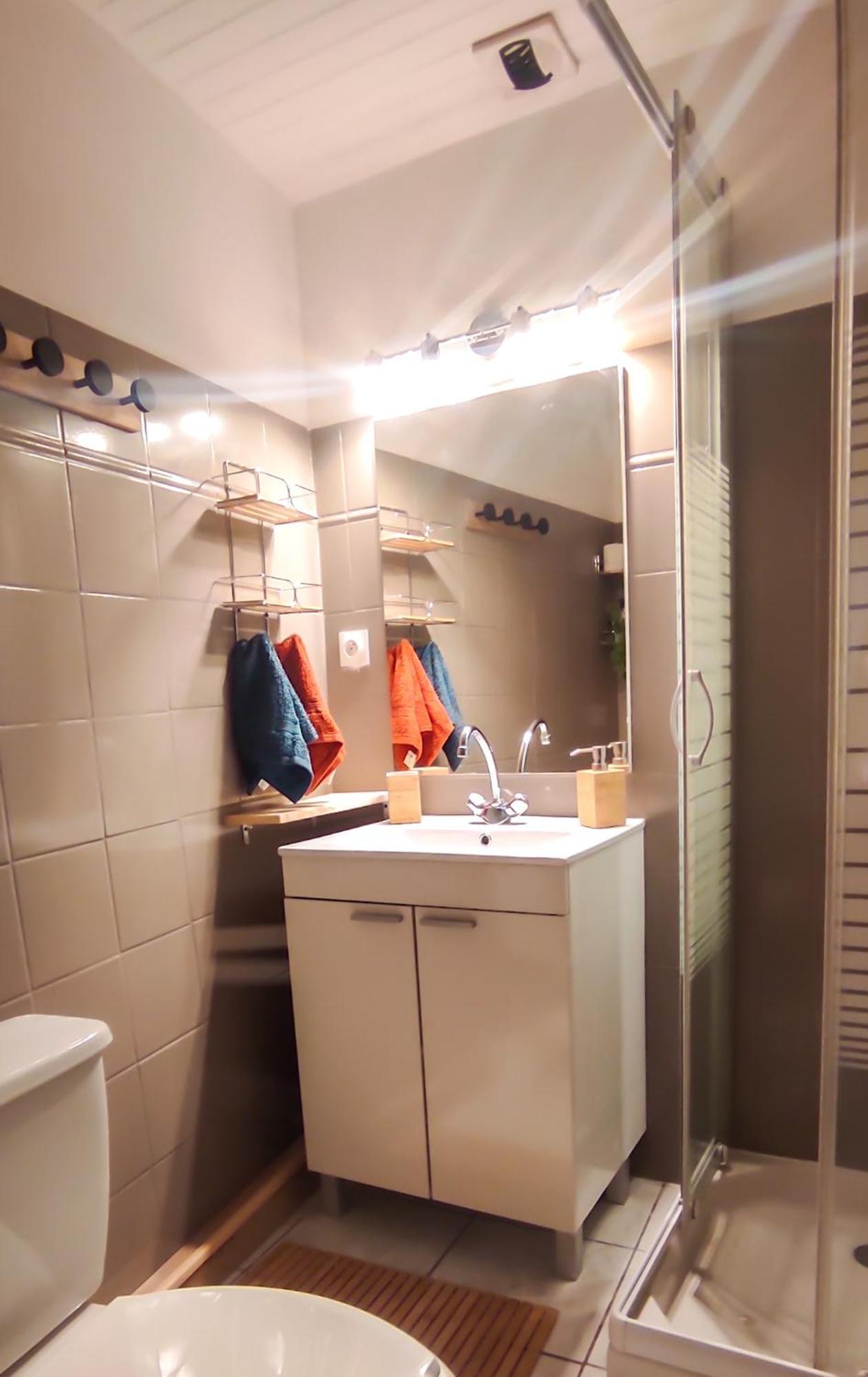 Chambre Independante Avec Salle De Bain Privee Montpezat-sous-Bauzon Kültér fotó